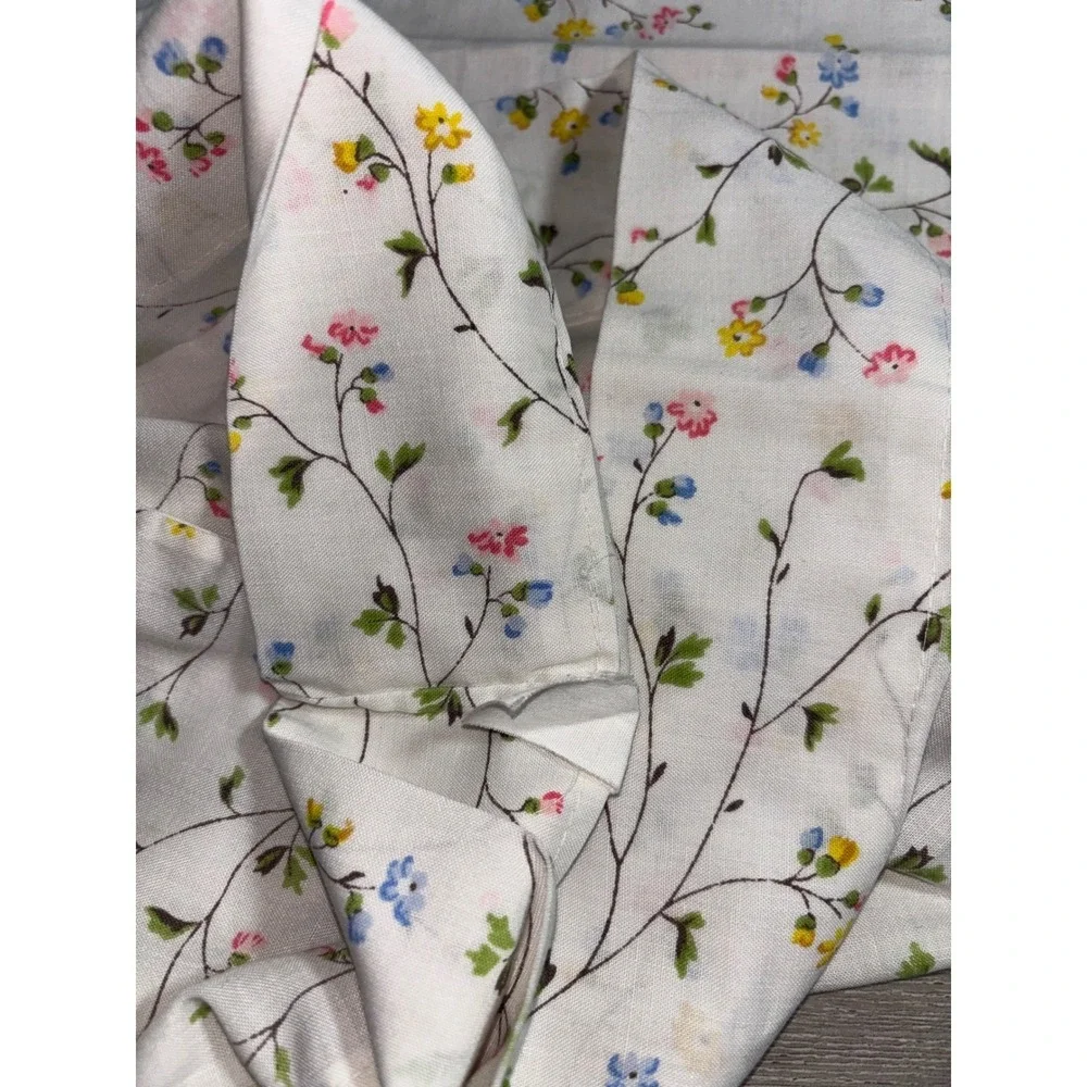 Vintage Floral Vine Pillowcase White‎ Cotton Blend Cottagecore Flowers Standard